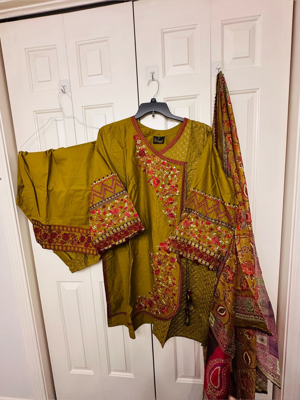 Today Sale‼️Karma Olive Green Farshi salwaar kameez Set with Red accents 24”